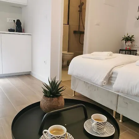 J`adore - Free Parking